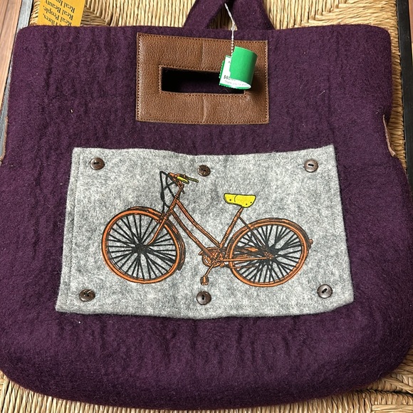 NWT Fibres of Life hobo styled bag. - Picture 6 of 9